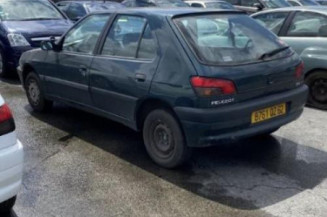 Porte avant droit PEUGEOT 306
