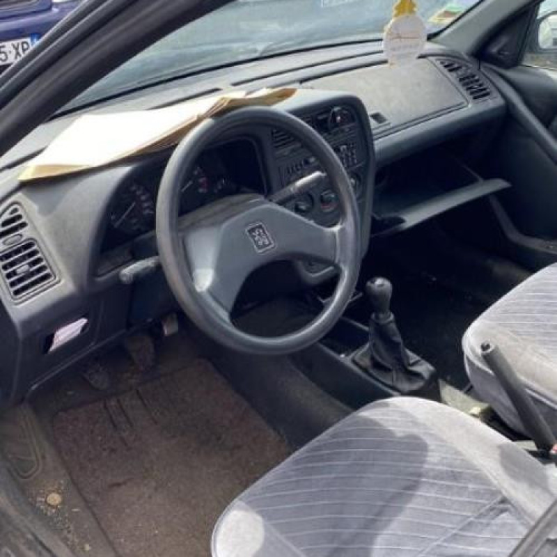 Porte avant droit PEUGEOT 306 Photo n°14