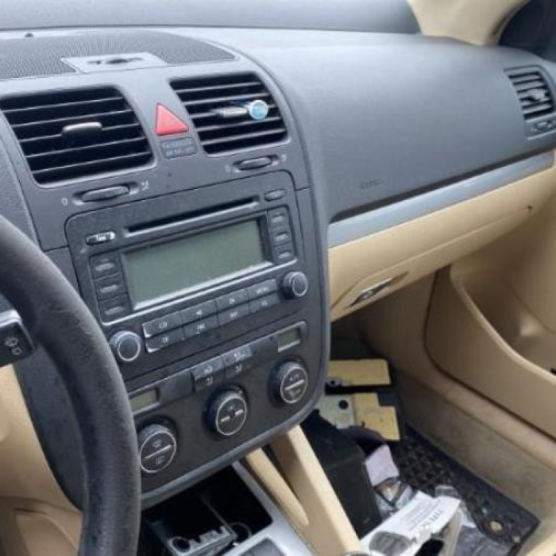 Custode arriere gauche (porte) VOLKSWAGEN GOLF 5 Photo n°20