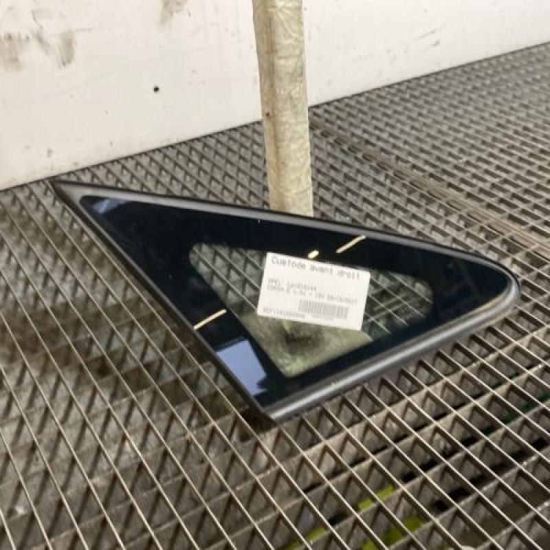 Custode avant droit OPEL CORSA E Photo n°3