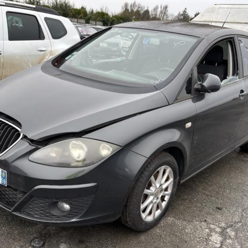 Feu arriere principal gauche (feux) SEAT ALTEA Photo n°4