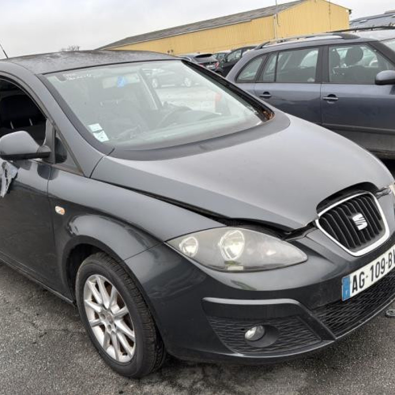 Feu arriere principal gauche (feux) SEAT ALTEA Photo n°5