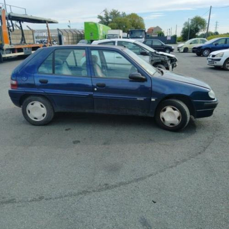 Calandre CITROEN SAXO Photo n°6