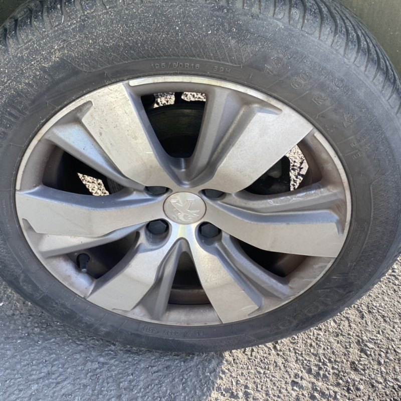 PEUGEOT 2008 1 PHASE 1 1.2 VTI - 12V Photo n°21