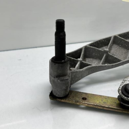 Moteur essuie glace avant RENAULT LAGUNA 2