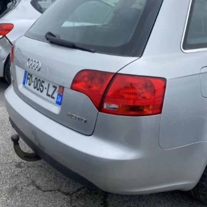 Malle/Hayon arriere AUDI A4 2 Photo n°16