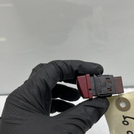 Bouton de warning PEUGEOT 207