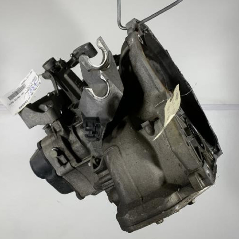 Boite de vitesses OPEL CORSA E Photo n°4