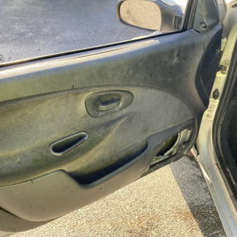 Vitre arriere gauche CITROEN SAXO Photo n°14
