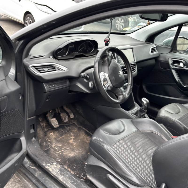 PEUGEOT 208 1 PHASE 1 1.6 HDI - 8V TURBO Photo n°21