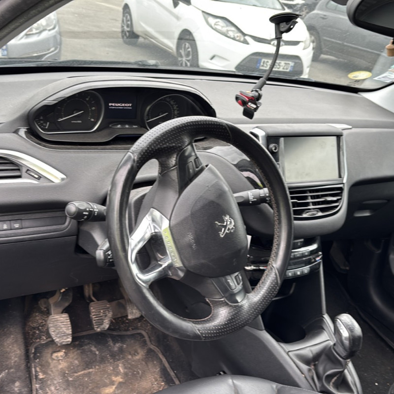 PEUGEOT 208 1 PHASE 1 1.6 HDI - 8V TURBO Photo n°22