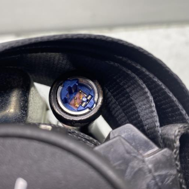 Pretensionneur de ceinture avant droit RENAULT CLIO 4 Photo n°2