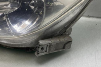Optique avant principal gauche (feux)(phare) TOYOTA COROLLA VERSO 1