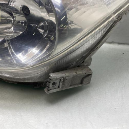 Optique avant principal gauche (feux)(phare) TOYOTA COROLLA VERSO 1