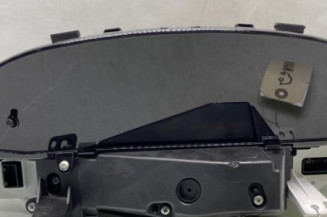 Compteur TOYOTA YARIS 2 Photo n°1