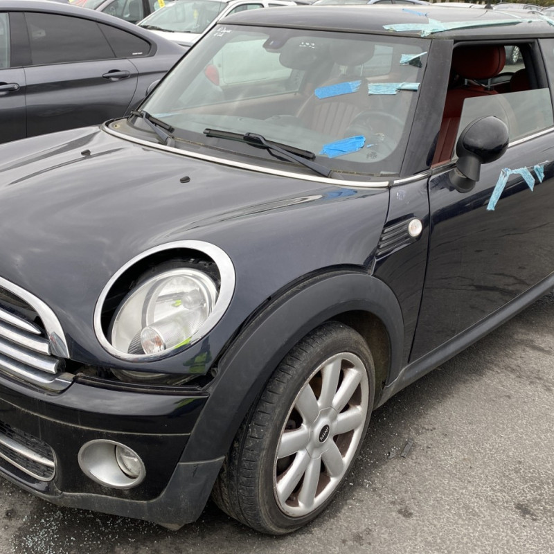 MINI MINI 2 R56 PHASE 1 1.6i - 16V COOPER Photo n°11