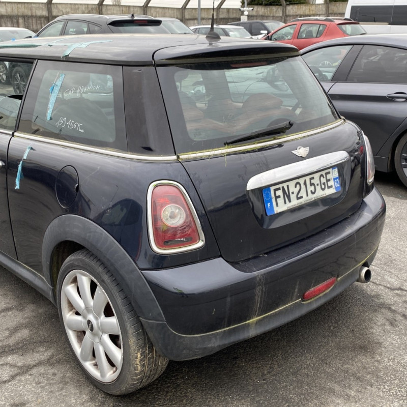 MINI MINI 2 R56 PHASE 1 1.6i - 16V COOPER Photo n°14