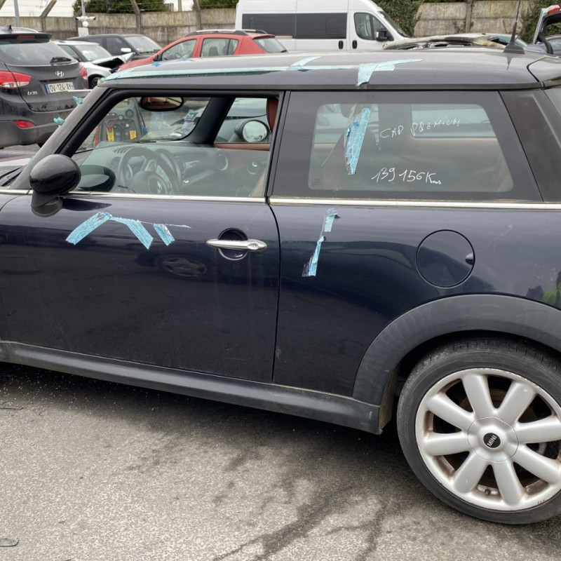 MINI MINI 2 R56 PHASE 1 1.6i - 16V COOPER Photo n°16