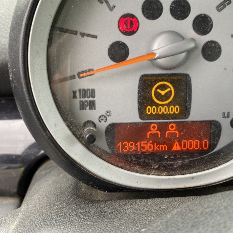 MINI MINI 2 R56 PHASE 1 1.6i - 16V COOPER Photo n°29
