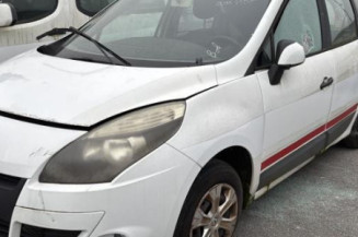 Feu arriere secondaire gauche (feux) RENAULT SCENIC 3