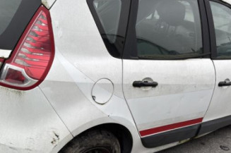 Feu arriere secondaire gauche (feux) RENAULT SCENIC 3