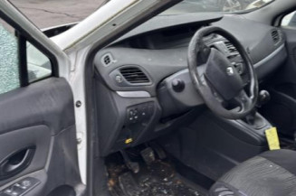 Feu arriere secondaire gauche (feux) RENAULT SCENIC 3