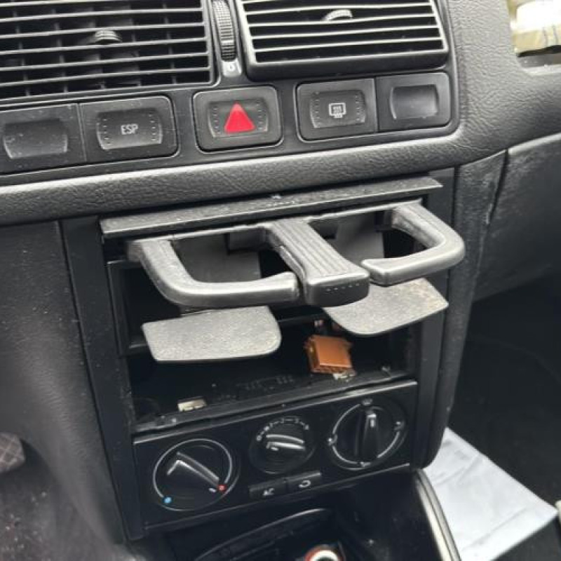 Porte avant gauche VOLKSWAGEN GOLF 4 Photo n°16