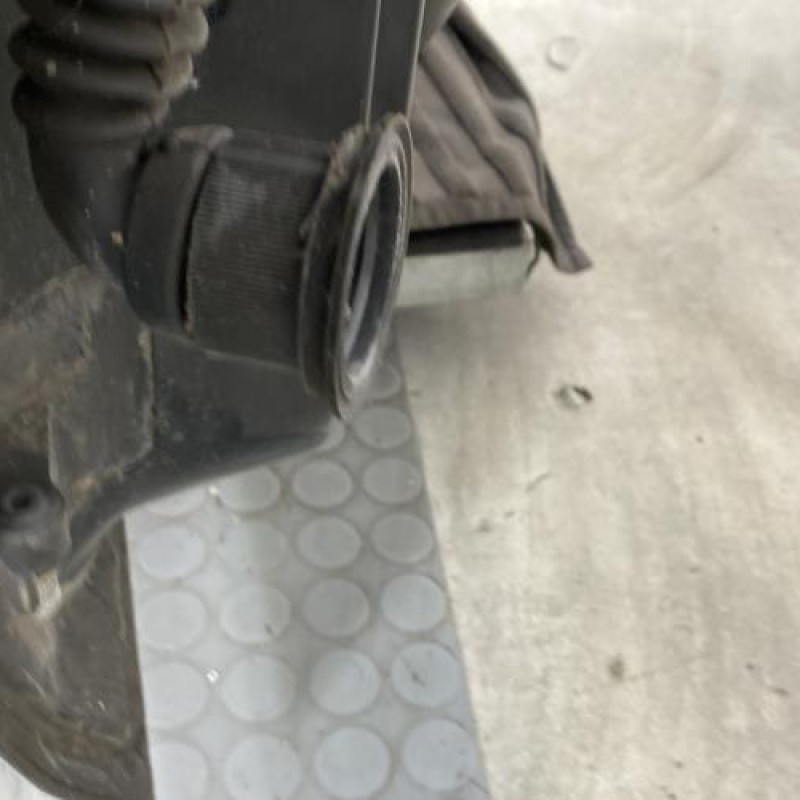 Porte avant droit FORD KA 1 Photo n°6