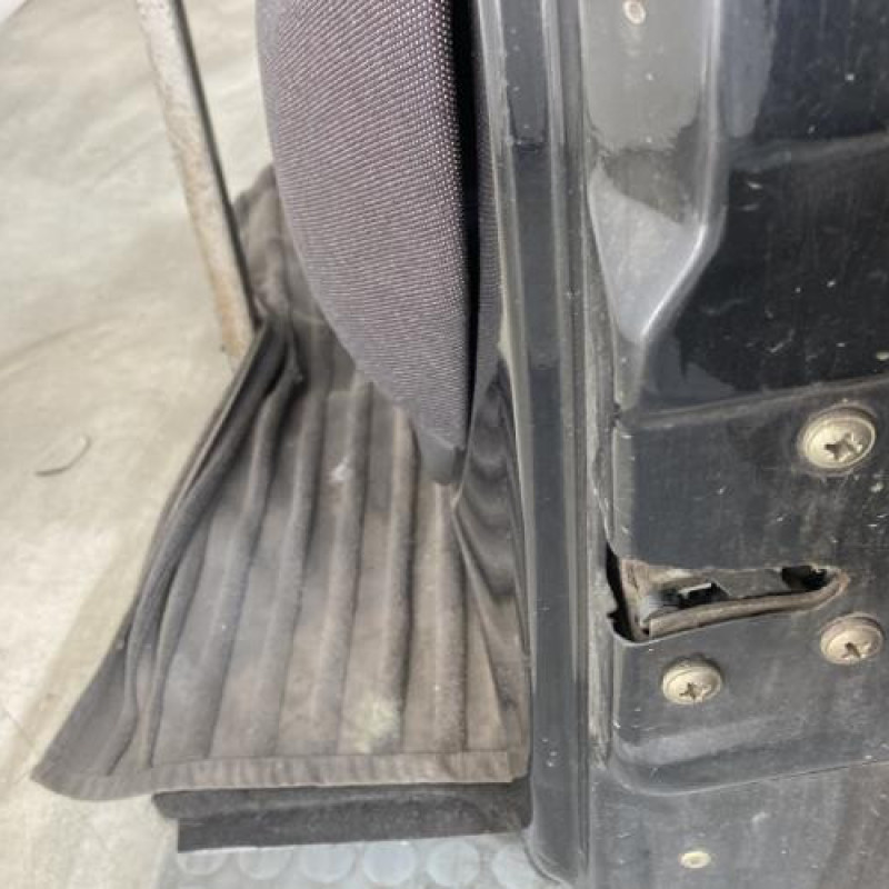 Porte avant droit FORD KA 1 Photo n°7