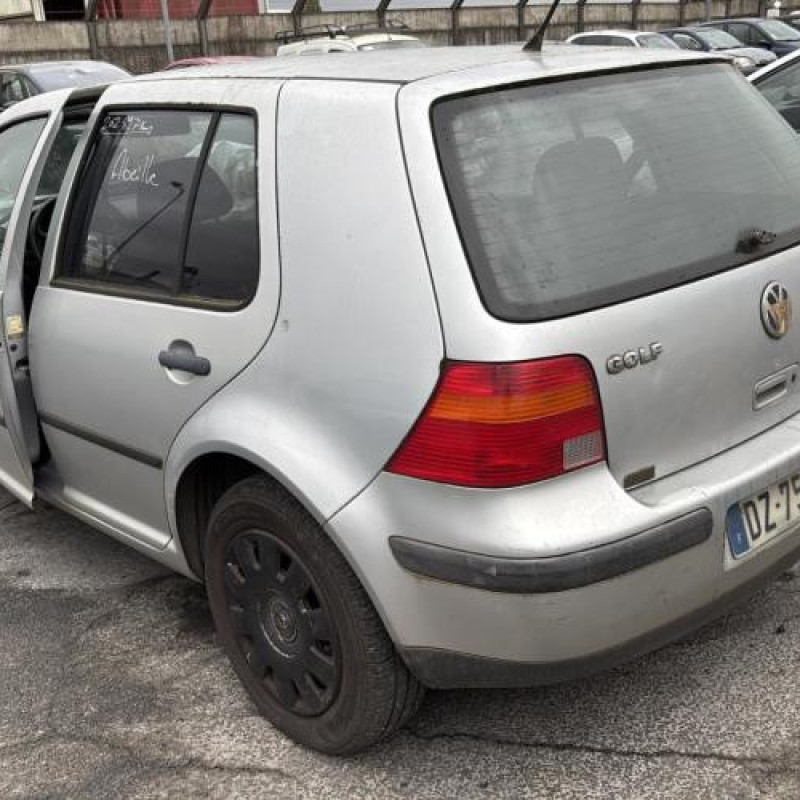 Vitre arriere droit VOLKSWAGEN GOLF 4 Photo n°12