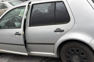 Vitre arriere droit VOLKSWAGEN GOLF 4
