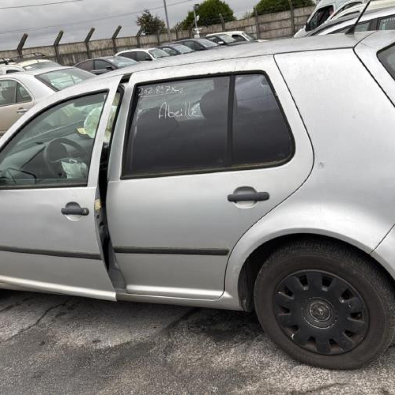 Vitre arriere droit VOLKSWAGEN GOLF 4 Photo n°14