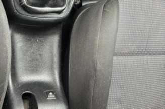 Vitre arriere droit VOLKSWAGEN GOLF 4