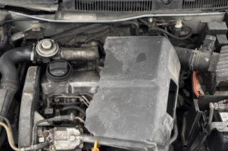 Vitre arriere droit VOLKSWAGEN GOLF 4