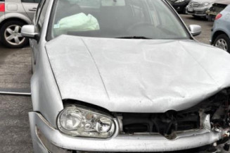 Vitre arriere droit VOLKSWAGEN GOLF 4