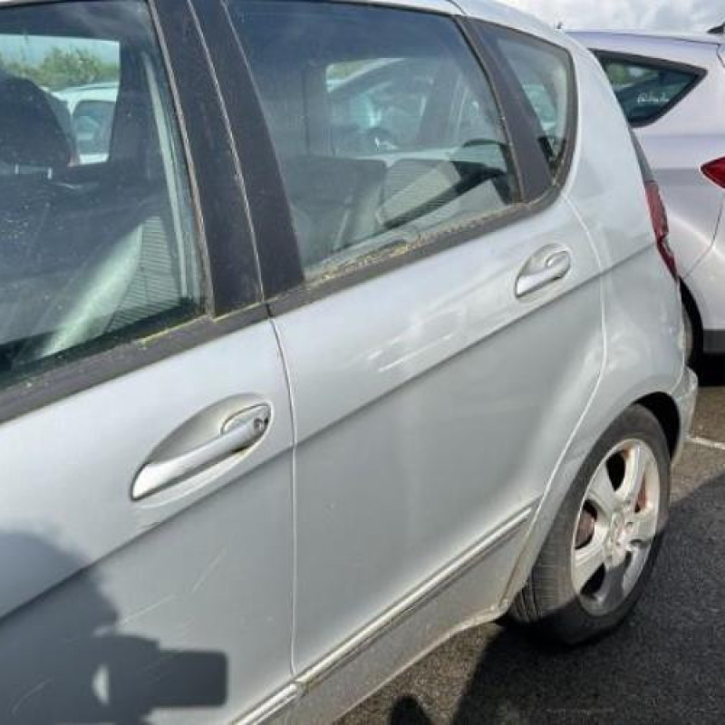 Feu arriere principal droit (feux) MERCEDES CLASSE A 169 Photo n°6