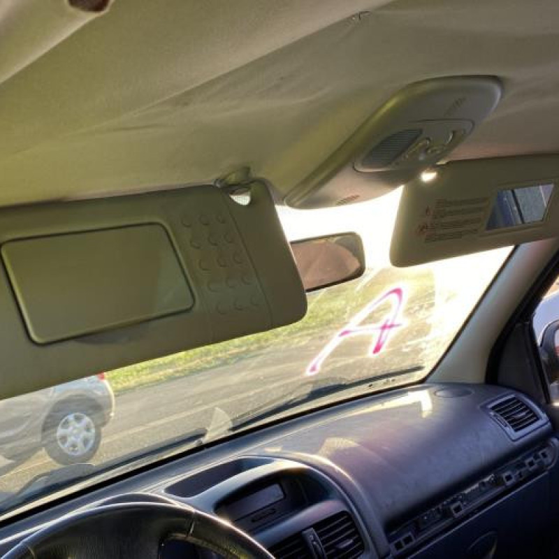 Pretensionneur de ceinture arriere gauche RENAULT CLIO 2 Photo n°18