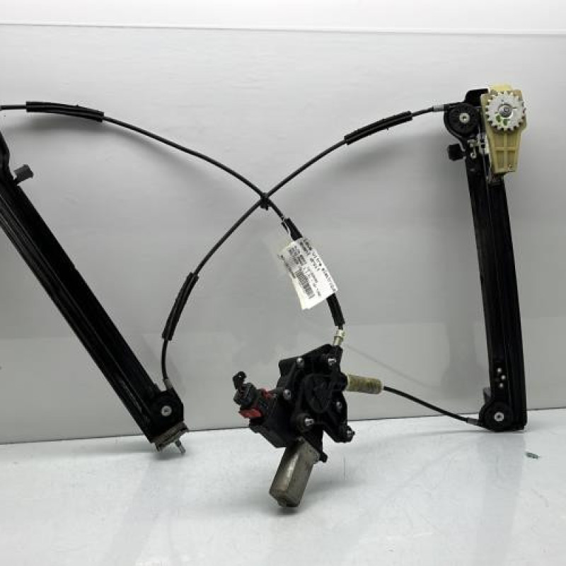 Leve vitre electrique avant droit ALFA ROMEO MITO Photo n°9