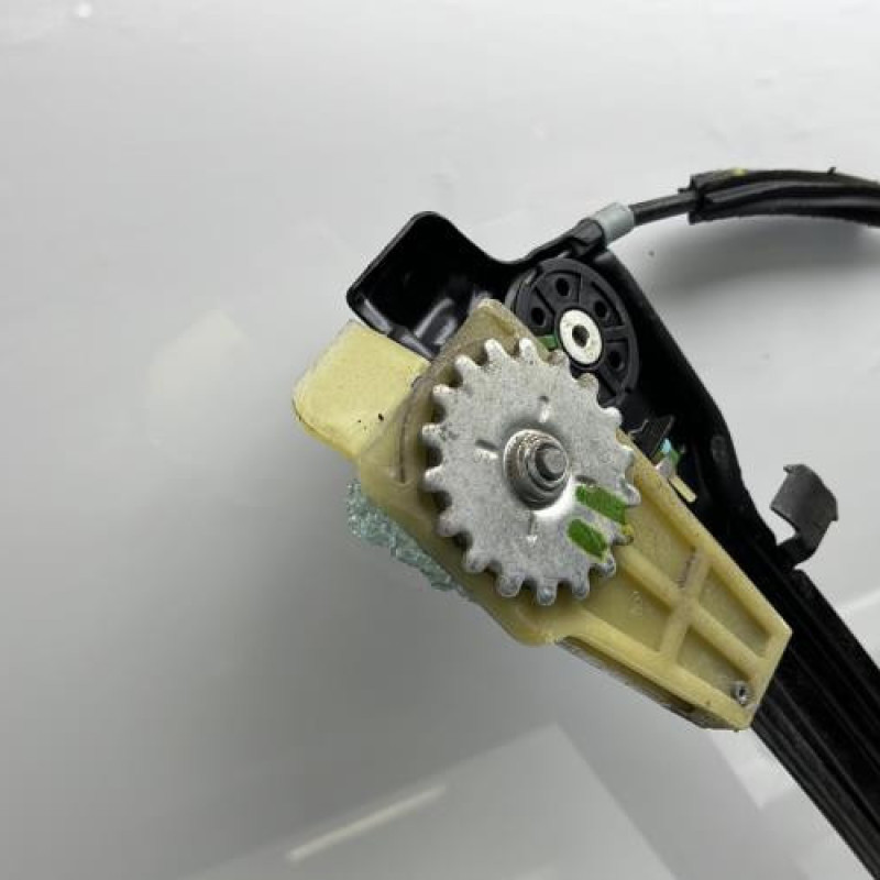 Leve vitre electrique avant droit ALFA ROMEO MITO Photo n°10