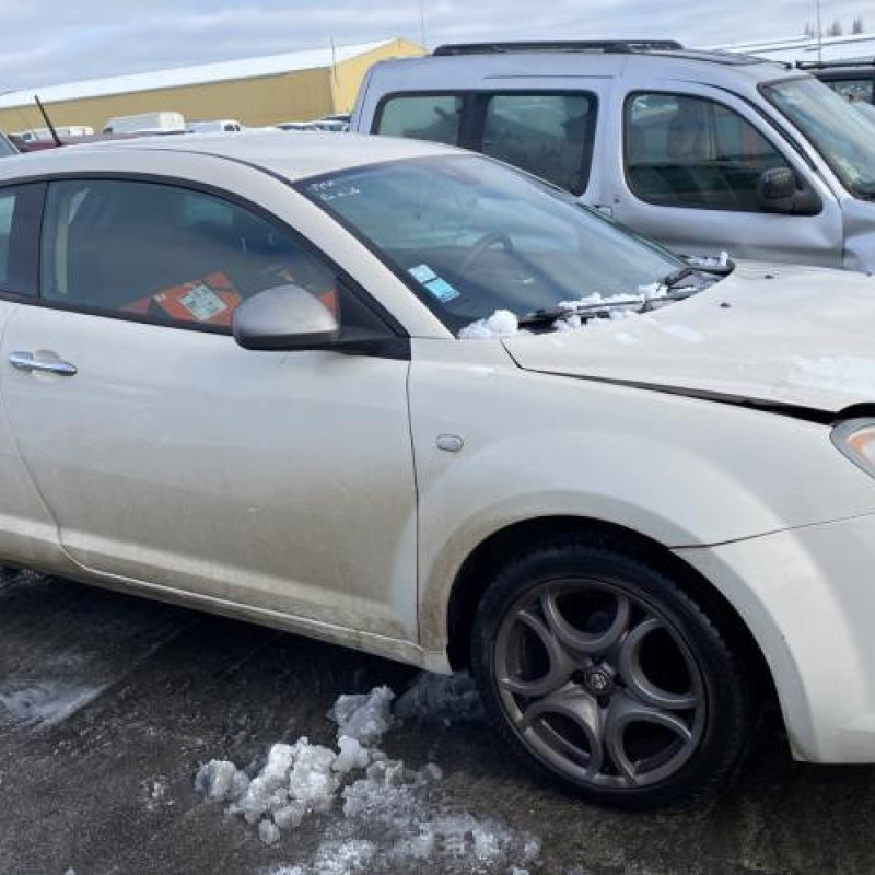 Leve vitre electrique avant droit ALFA ROMEO MITO Photo n°18