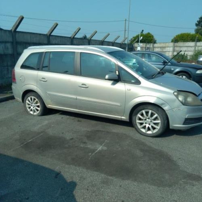 Moteur essuie glace arriere OPEL ZAFIRA B Photo n°15