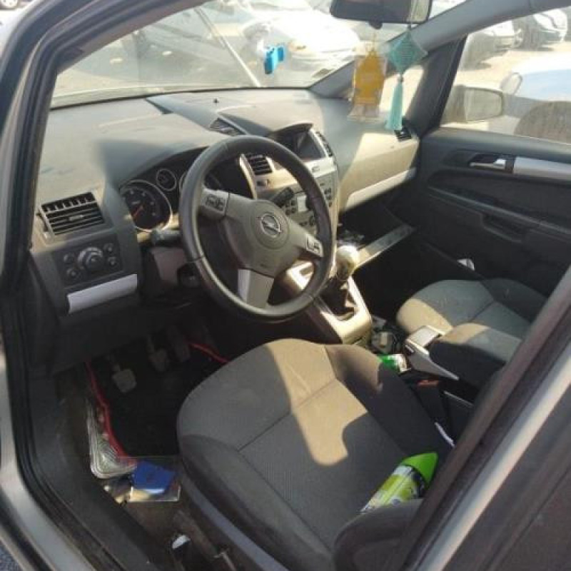 Moteur essuie glace arriere OPEL ZAFIRA B Photo n°18