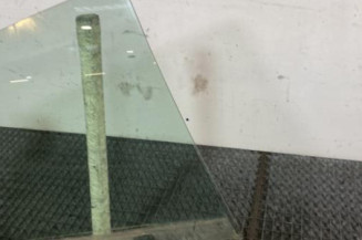 Vitre arriere droit RENAULT CLIO 3