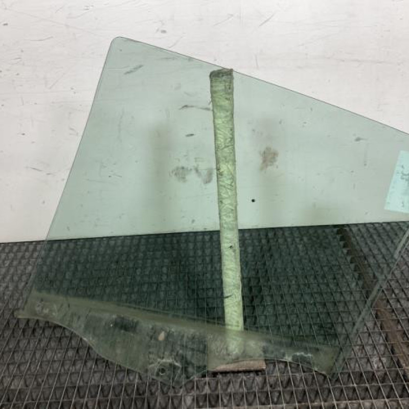 Vitre arriere droit RENAULT CLIO 3 Photo n°5