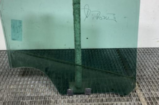 Vitre arriere gauche RENAULT CLIO 4