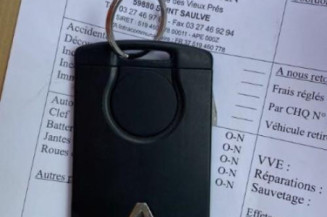 Actionneur verrou trappe d'essence RENAULT CLIO 4