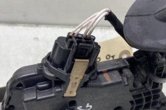 Serrure arriere gauche RENAULT CLIO 4