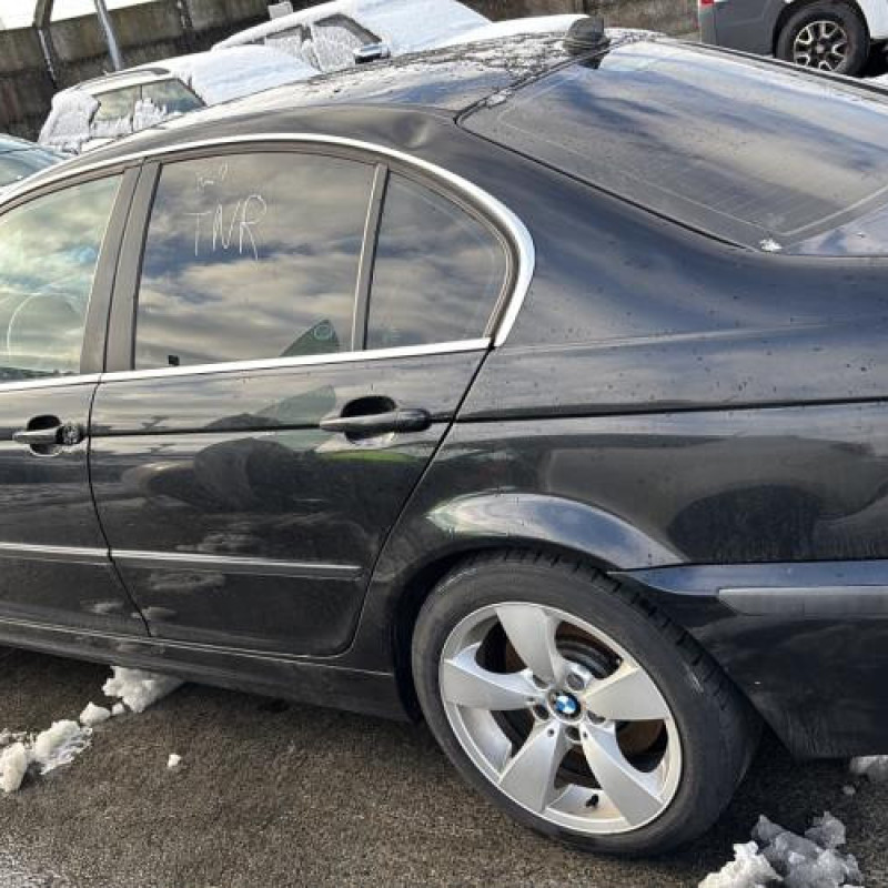 Vitre arriere droit BMW SERIE 3 E46 Photo n°11
