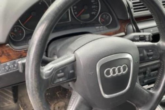 Serrure avant droit AUDI A4 2