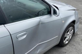 Serrure avant droit AUDI A4 2